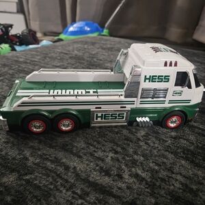 2016 Hess Toy Flatbed Tow Truck, Great Condition, Lights and Sounds all work